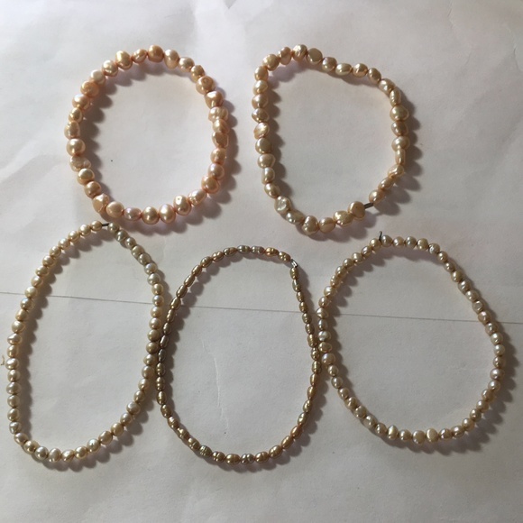 SOLD- freshwater pearl bracelets (bundle of 5) - Picture 3 of 4